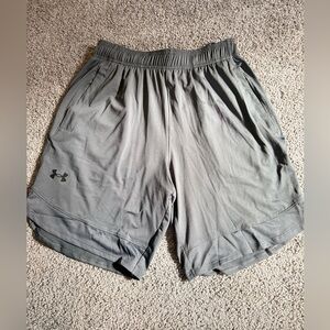 Men’s Under Armour Athletic Loose Fitting Activewear Shorts Sz Medium NWT